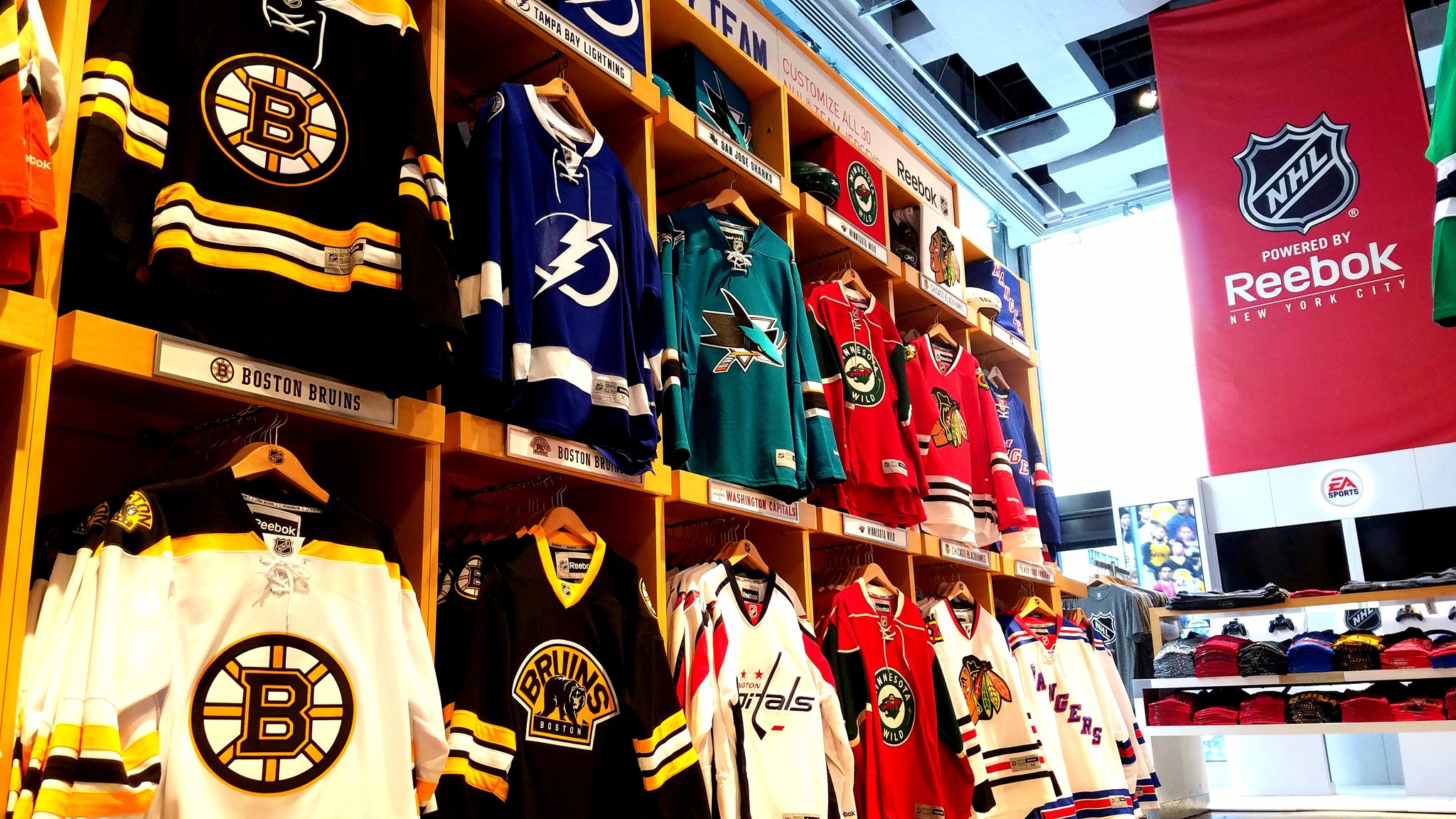 NHL Store NYC on X: NEW SALE PRICES ON JERSEYS! -$40 blank men's