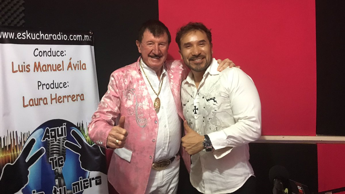 AvilaLuisManuel's tweet photo. #LuisManuelÁvilaEnRadio Gracias a la leyenda @GermanLga12 y su @BandaEstrellas por visitarnos en cabina @EskuchaRadio #ATDTM #LunMieVie11am https://t.co/8a12GxVSpm