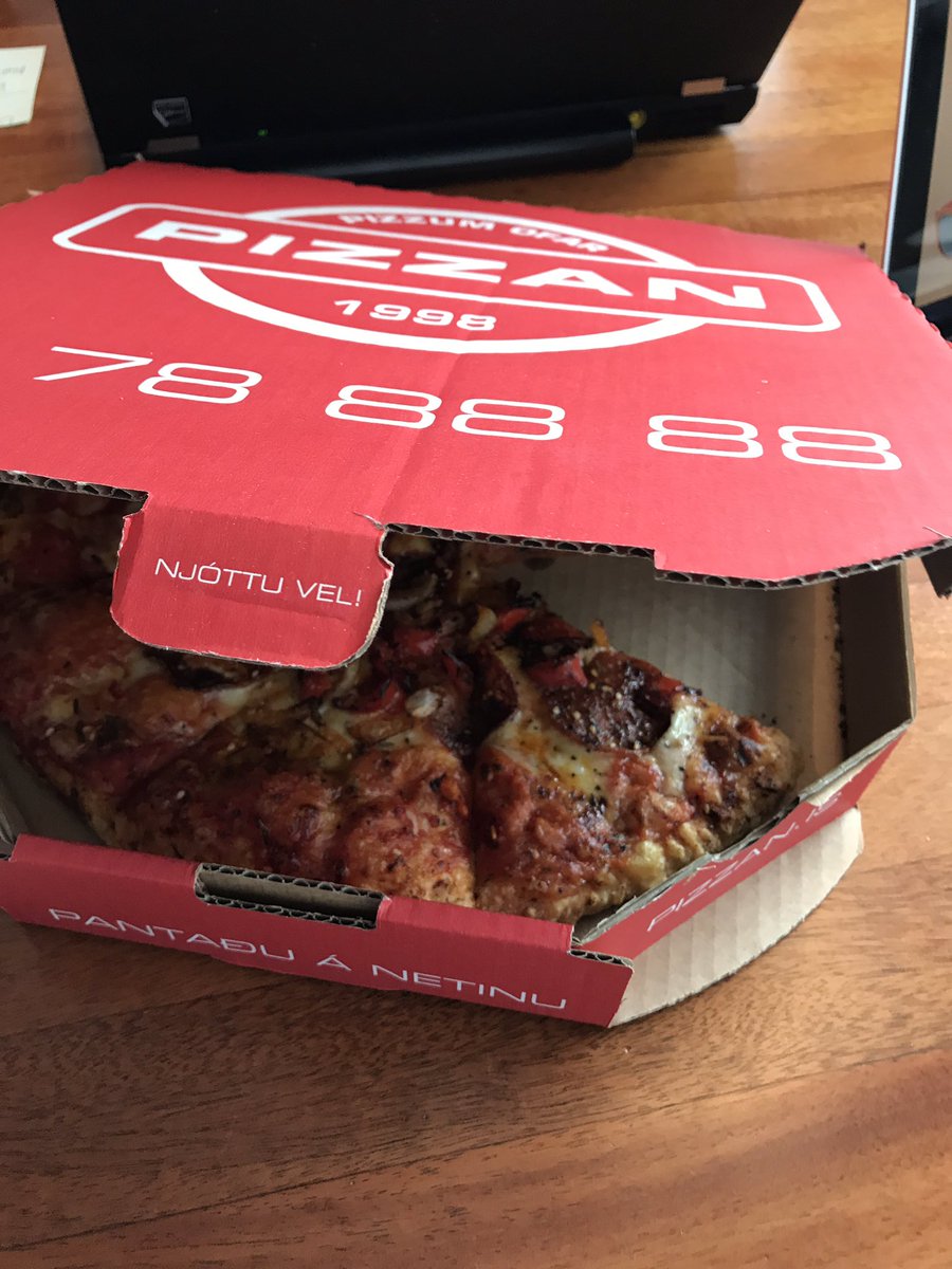 jonrunarr's tweet photo. Hatar #pizzan reiðufé? Ef svarið er nei, hvernig væri þá að fá gömlu sósuna aftur og tryggja sér vikuleg viðskipti þrettánþúsund garðbæinga? https://t.co/ynRqtvBXFT