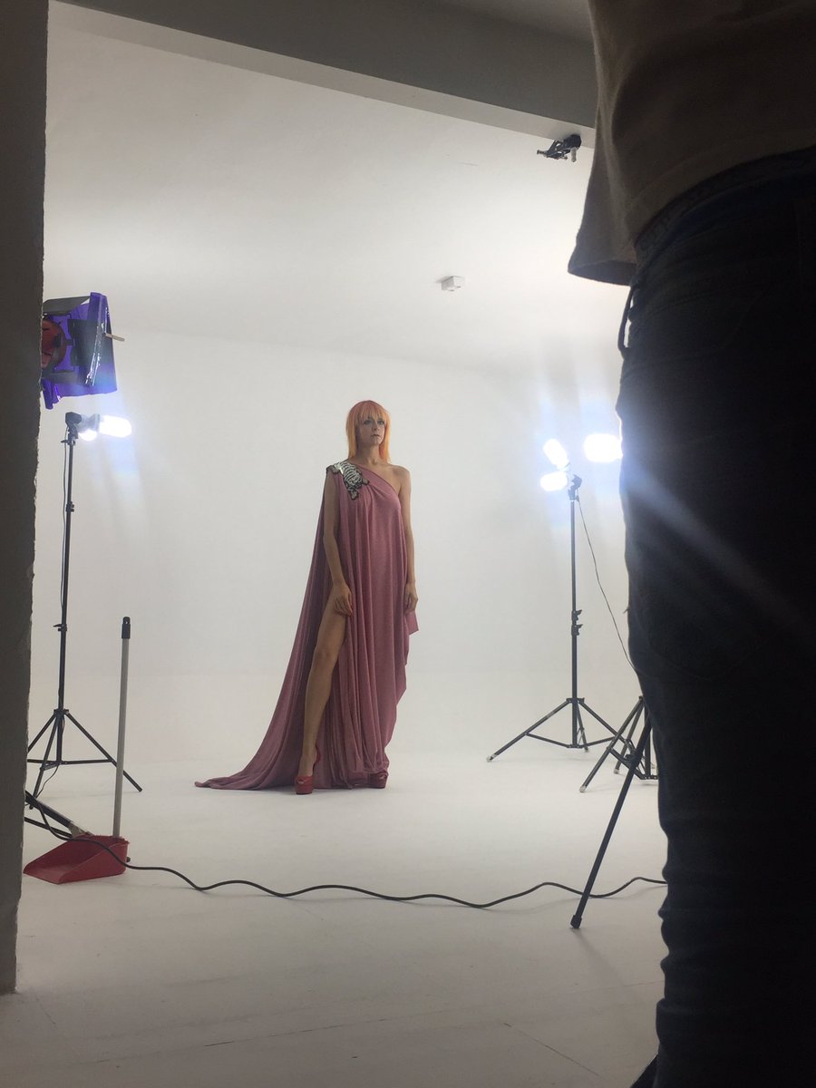 MaisonMesa's tweet photo. Shooting day @MaisonMesa @Univackcreative #moda #fashion #fashionist #fashionstyle #shooting #shootingday #fashioart #designer #photography https://t.co/VMwOCWvLWq