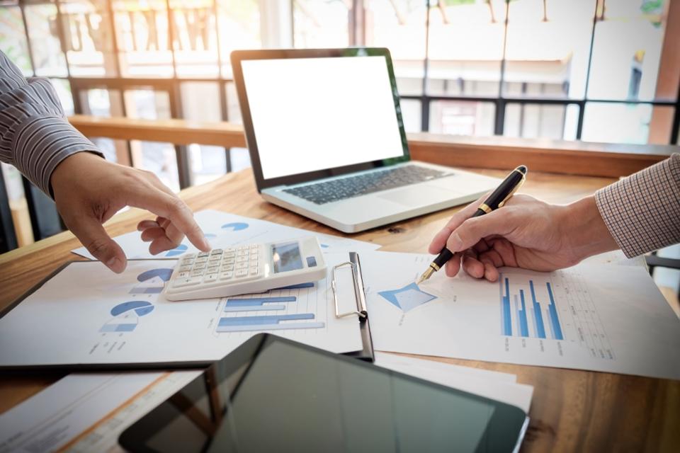 Pear Analytics tweet media