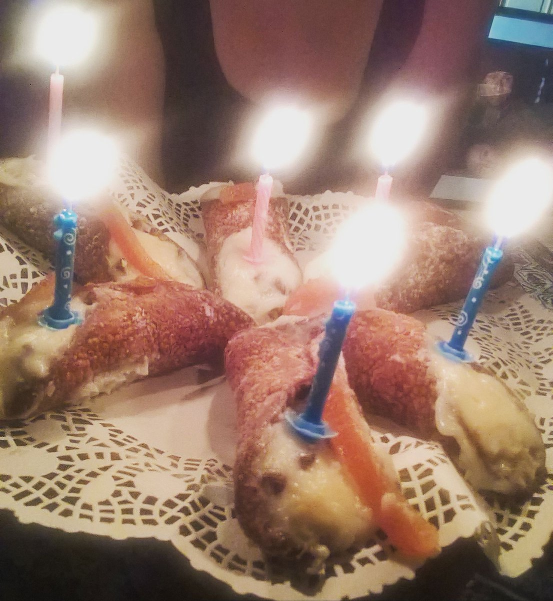 romainbgb's tweet photo. #Auguri #Birthday #Sicilia #Canolo #Famiglia #Twins #Dis33 https://t.co/fuw3evBXJK