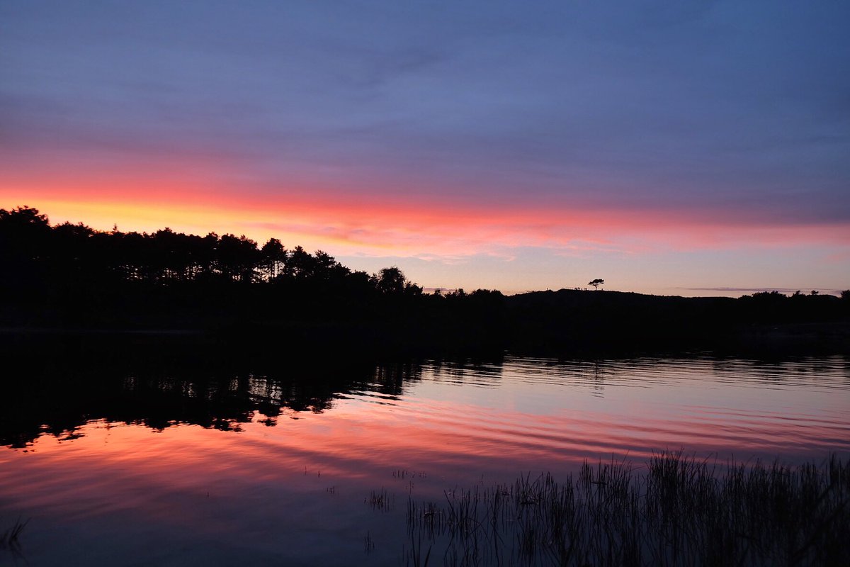 Einde van een prachtige avond op #Terschelling bij #Duinmeertje #Hee 🌅