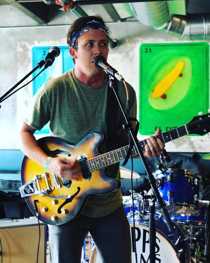 omgwdesigns's tweet photo. @veryvarney @theums #ums2017 #denver #denvermusic https://t.co/GMQuyheDpa @veryvarney @theums #ums2017 #denver #denvermusic @veryvarney @tโฆ https://t.co/2J2KP4GP2B