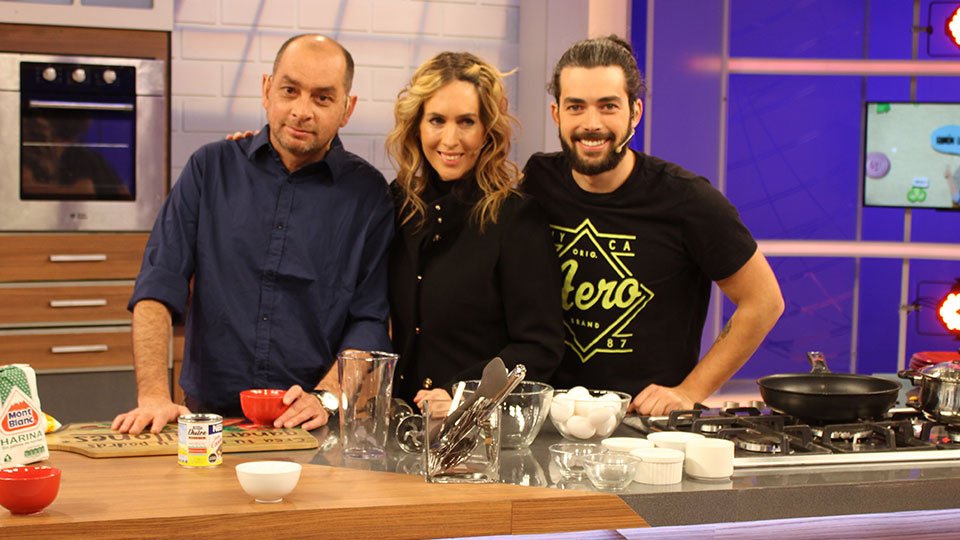 Juankod's tweet photo. ¡Espectacular programa! 
 Grande @paulirojasr en  #YoInvito pura espontaneidad...
¡¡Insuperable!!
Desde #Magallanes ¡¡felicitaciones!! https://t.co/Ti2RfFSDob