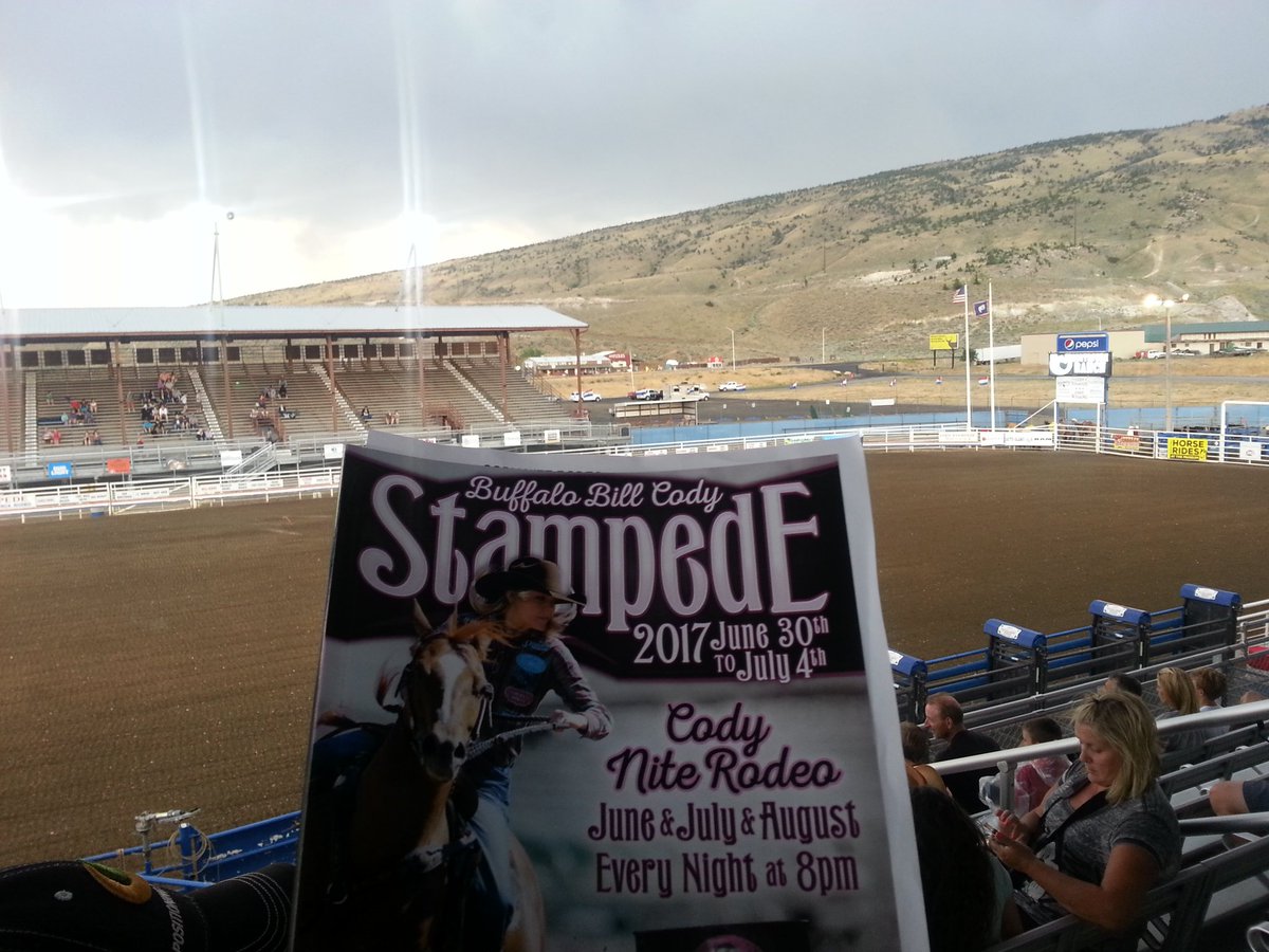 PalladinoP11's tweet image. Found our way to the #codynightrodeo bc who doesn't love a rodeo #notintexas #2alaska #meandmom