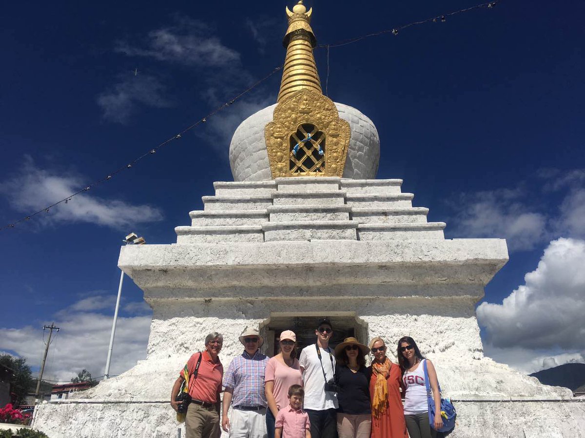 3rdpoletour's tweet photo. Hello August !Greetings from Tibet https://t.co/ZUi4BZ092J https://t.co/PQrepG0Gid