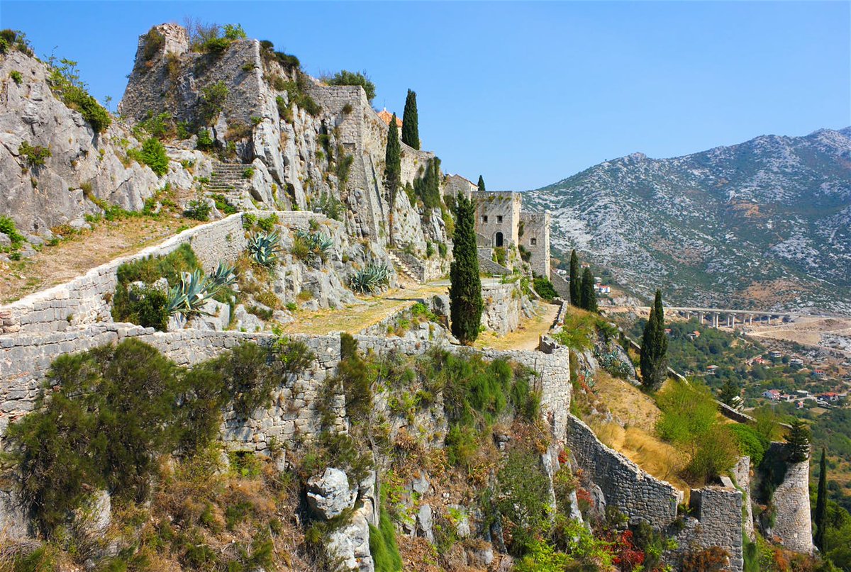 Lonely Planet tweet media