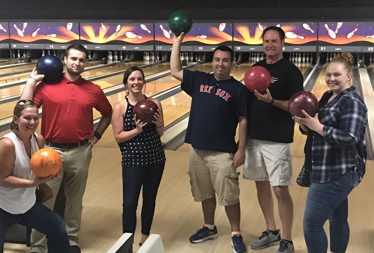 Lucky to get to work with these amazing people every day! #theyseemebowlin' #hadsomeSPAREtime #rightupouralley <a href="/zern_roski/">Lindsay Zern Roski</a> @cmstemple1