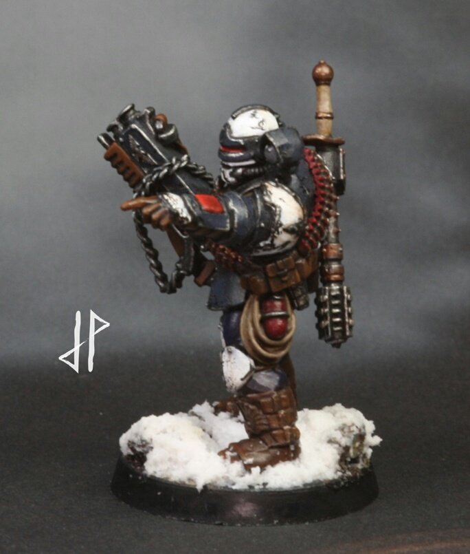 JPMiniatures's tweet photo. 1/10 The guide for my inq28 warband, 
"Arbite Byron Smit"

#ZhenyaAkiga #dredd #inq28 #arbite #40k #PaintingWarhammer  #miniaturemonday https://t.co/bzaIXg2IgV