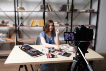 iamthetrend's tweet photo. YouTube Tips and Advice For Beauty Vlogging Channels - Vlog Nation https://t.co/e629s5TQOW https://t.co/7IFqCVgdit