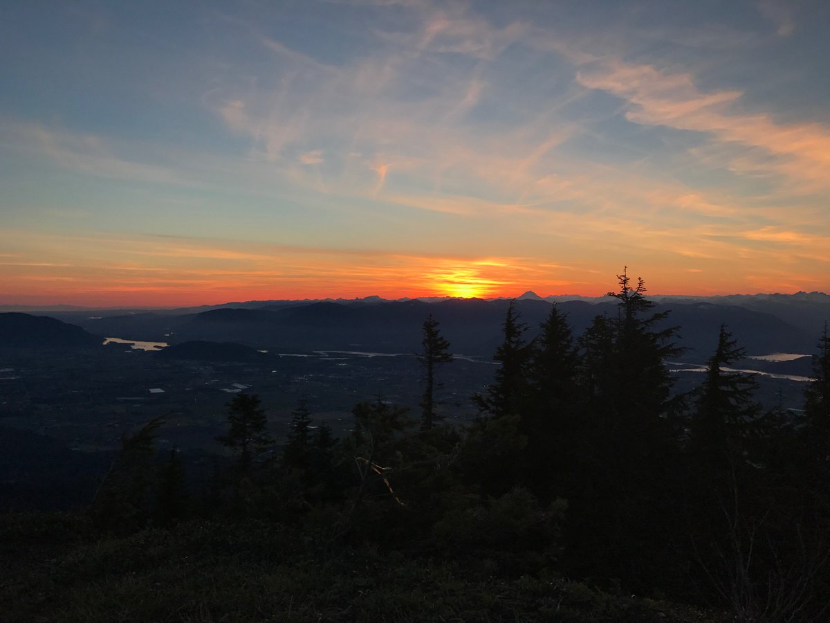 mtwaddingtons's tweet image. Join us for one of our guided hikes this summer. For more information and registration, please visit our website: mtwaddingtons.com