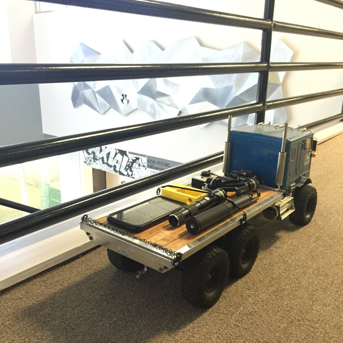 Axialrc's tweet photo. SPEC-DELIVERY: #FeiyuG4Pro #3HandheldGimbal #FeiyuTelescopingExtensionBar #AppleiPhone6PLUS #GoProBlackHero4 #3DprintedGoProAdapter https://t.co/o6HKeBnwBE