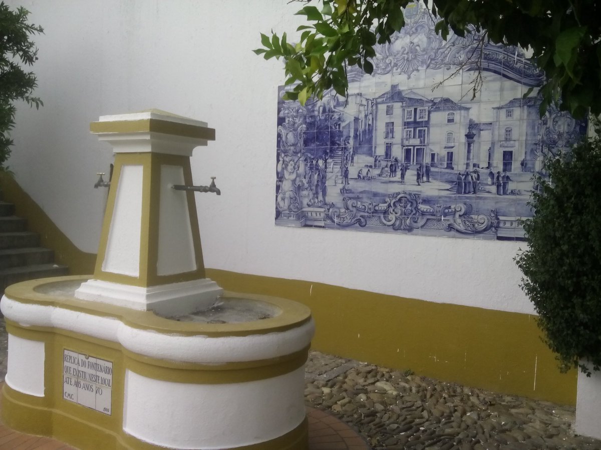 Liz_aLille's tweet photo. Azulejos #Constanzia #Portugal https://t.co/2rqUTamEwQ