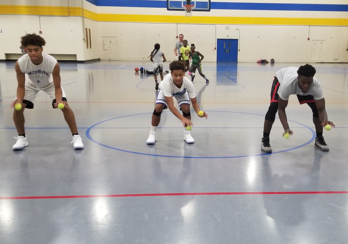 DMVBBAcademy's tweet photo. If You Can Dribble A Tennis Ball ... You Can Dribble Anything.. @PatMoseh #DMVBasketballAcademy #UDESIGNATEME @BigShotsGirlsBB https://t.co/Il6GKObRsP