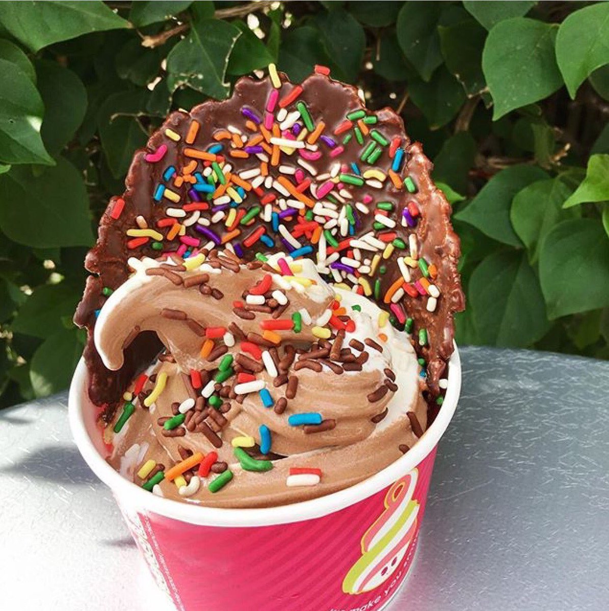 WindwardMenchie's tweet photo. Everyone needs #sprinkles in their life! #awesomealpharetta #doordash #grubhub #ubereats #Alpharetta #summervibes #froyo #froyofun #waffle https://t.co/HRkFLQDsSD