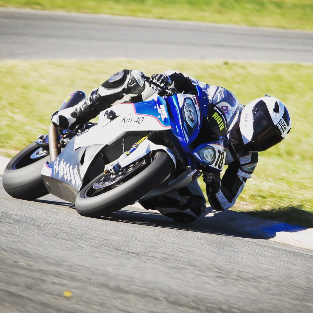 Sergiofasci's tweet photo. Contando los días para volver a subirme 👊🏻✊🏻✊🏻
@bmwmotorrad #bmwmotorradkm40 @makelifearide #bmws1000rr #2qas #Kraftec #sbk @bmwmotorradarg https://t.co/VsPKMY5bsg