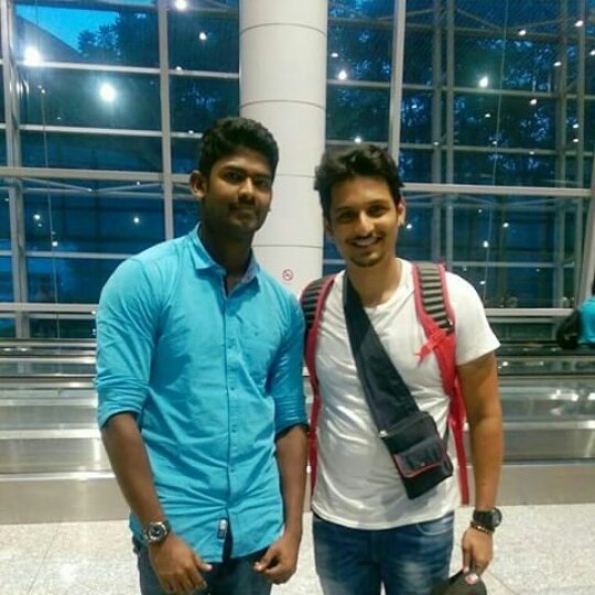 Jiiva with a fan 👌👌😎 Inbox us your pics with jiiva for shoutout 👍👍🍀🌹❄  @actorjiiva