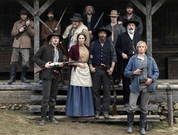 -Hatfields &amp; McCoys 
مسلسل قصير مكون من 3 حلقات فقط عن اشرس حرب بين عائلتين بعد الحرب الاهلية مسلسل ويسترن عظيم مستوحى من قصة حقيقية.
9.9/10