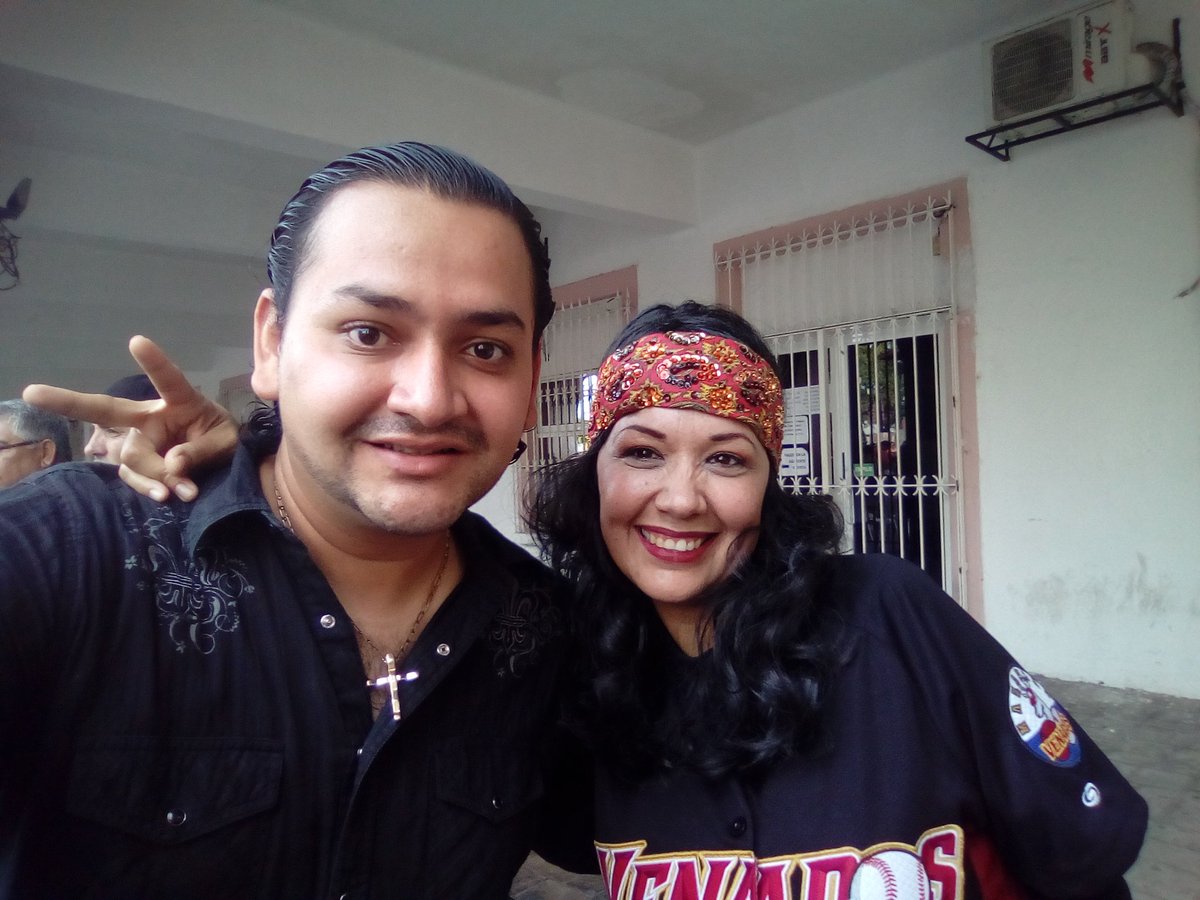 EYBY_VALENCIA's tweet image. Gracias por la entrevista #Comaye, bendiciones para ti.