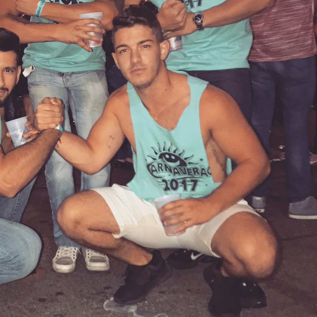 LPizzol10's tweet photo. #NewProfilePic https://t.co/T4hGm75gv7