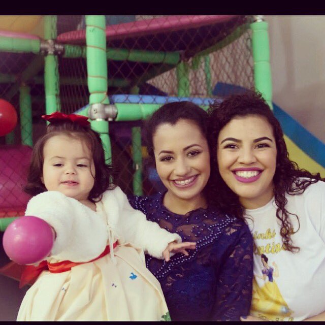 Linefassis10's tweet photo. Por vocês sempre ❣️#frutodeumaamizadeverdadeira #Afilhada #Comadre #minhasmeninas😍  Amo Vocês 💕👩‍👩‍👧 @doccemordido https://t.co/xfVFWX0zHf