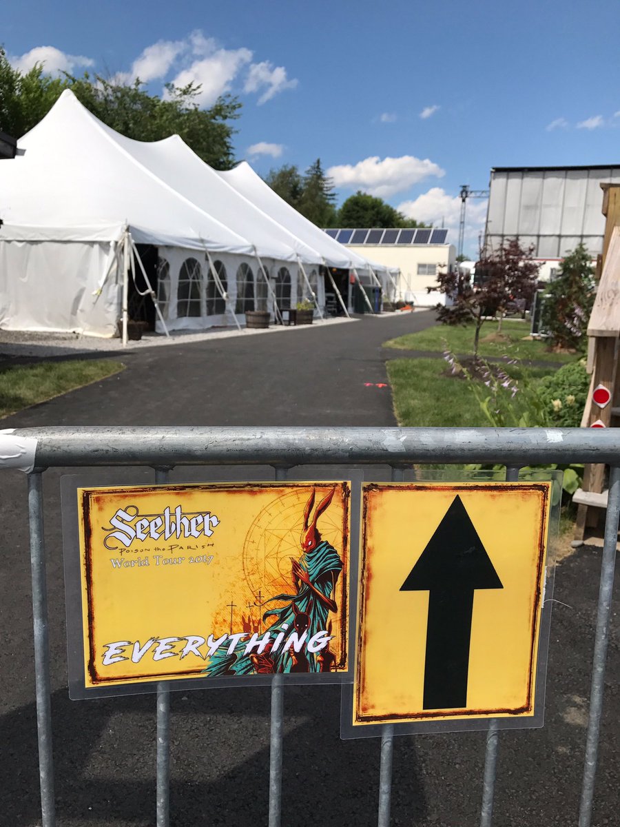 seether's tweet image. Thanks to everyone that came to @rise_above_fest 2017 &amp;amp; donated towards a meaningful cause. You can still donate at riseabovefest.com.