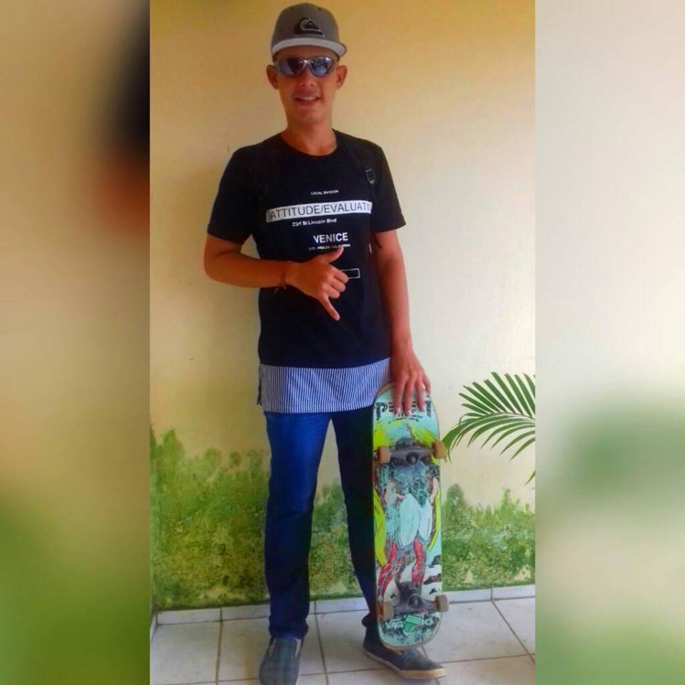 AlefCultural's tweet photo. Eu tô ficando bonitinho ultimamente nas fotos oq tá contecenu📷😅😅 https://t.co/KbIkGT8lTI
