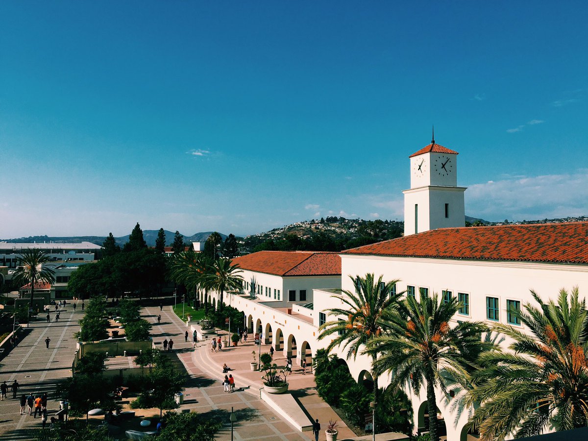 AztecGameTime's tweet photo. Even Mondays are good days to be an Aztec ☀️ https://t.co/1H1xXJh2aA