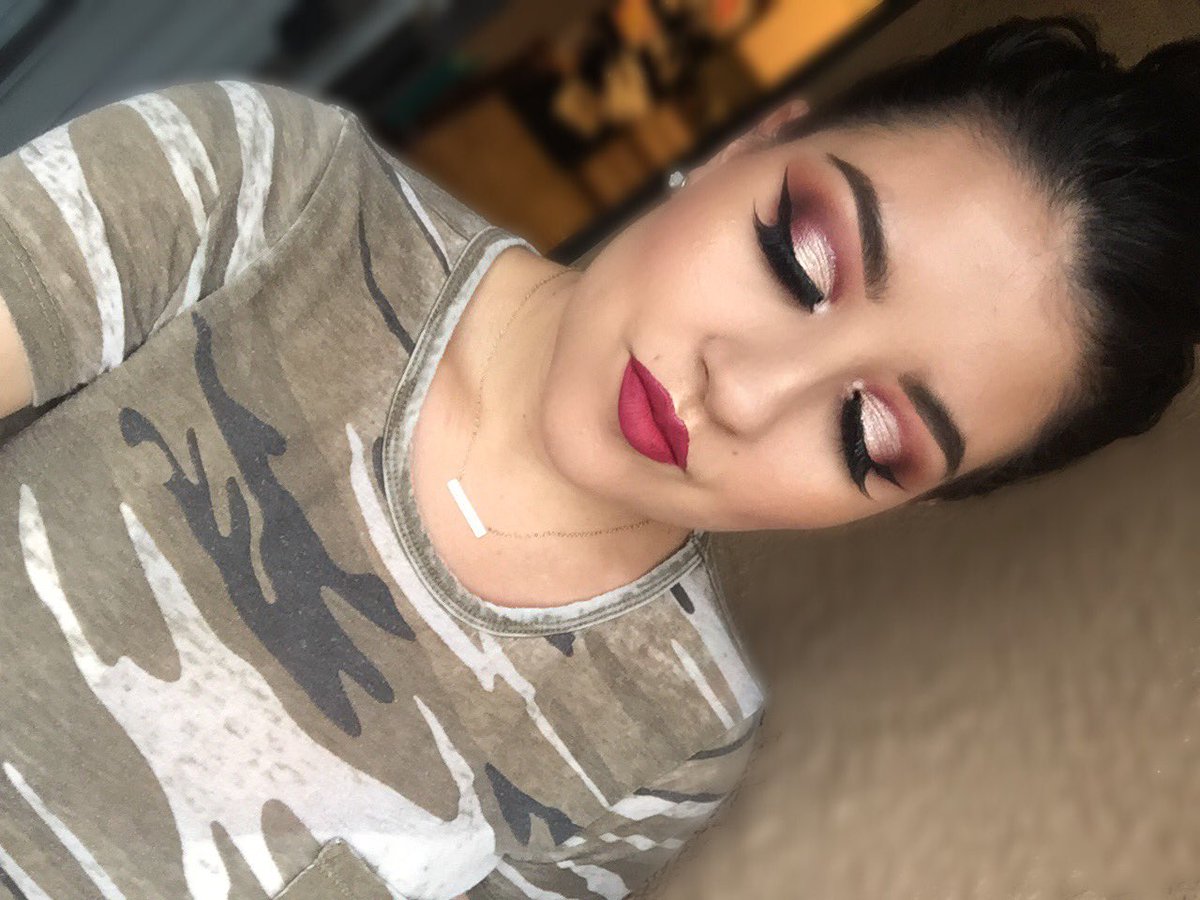 ReneeLoveee7's tweet photo. #motd using @ColourPopCo "Bad Habit" Liquid Lip and Anastasia Beverly Hills Modern Renaissance Palette @norvina1 https://t.co/JzpIRhVGPU