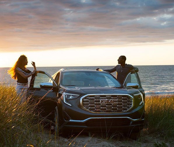 KellyBuickGMC1's tweet photo. Every sunset is an opportunity to reset. #MotivationMonday     #GMCTerrain https://t.co/cdDLjBL15u