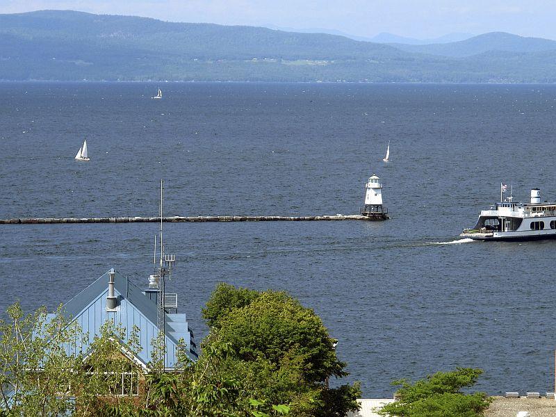 LISTEN: Road Salt: Good For Icy Roads, Bad For Nearby Waterways bit.ly/2uSpPXK https://t.co/MVWp8g1DNi