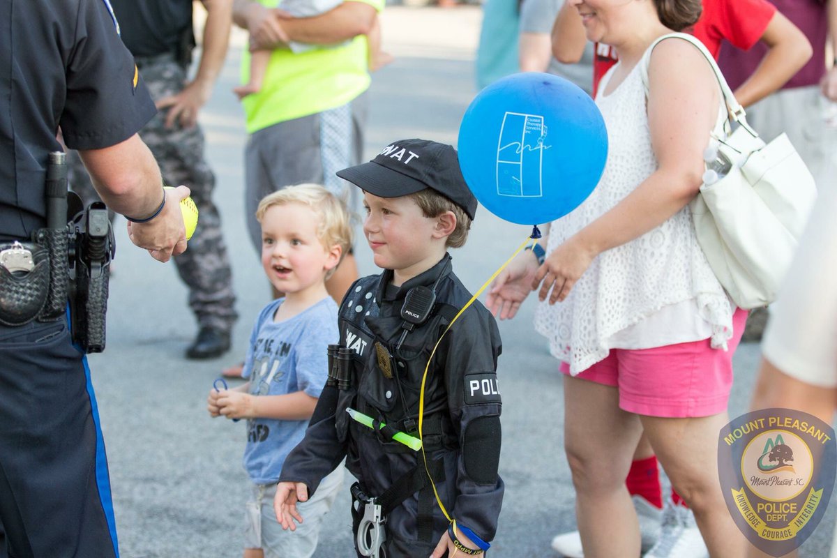 UnamusedGenXer's tweet image. Join us tomorrow from 6-8p at Target for #NNO2017!