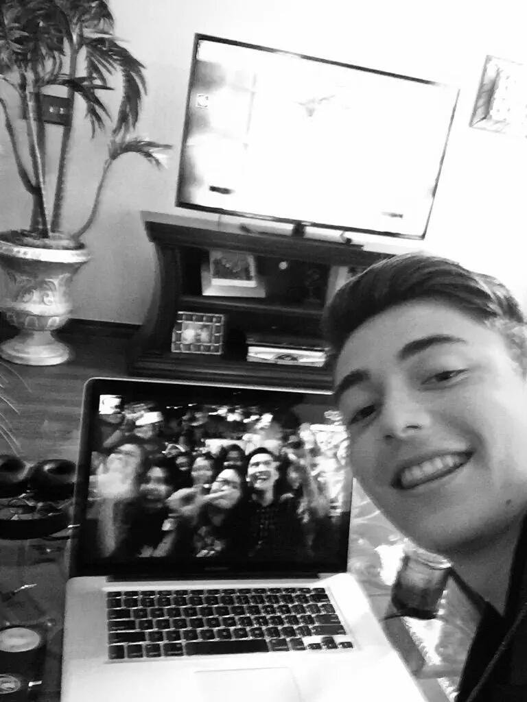 TheDailyGreyson's tweet photo. Two years ago, today. A night where one of our dreams came true. ❤ #RTPX2015 https://t.co/l0vWx1uFWU