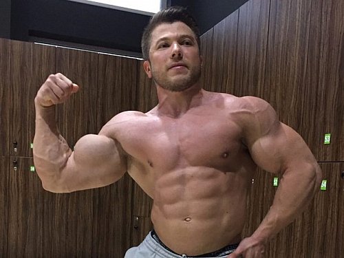 #Gay #MuscleCam Max Heaven Live! Now at https://t.co/zDbZsDyOz5! https://t.co/U7xRLcP8L5