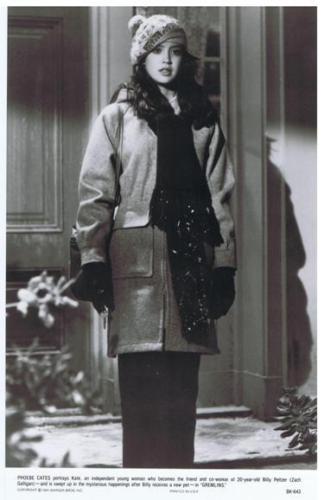 reeldeals18's tweet photo. SPIELBERG FANS check out my store for items like this GREMLINS 1984 Orig Glossy Stills: https://t.co/k9HwVyiVxo #Gremlins #PhoebeCates https://t.co/EKsjIinw8q