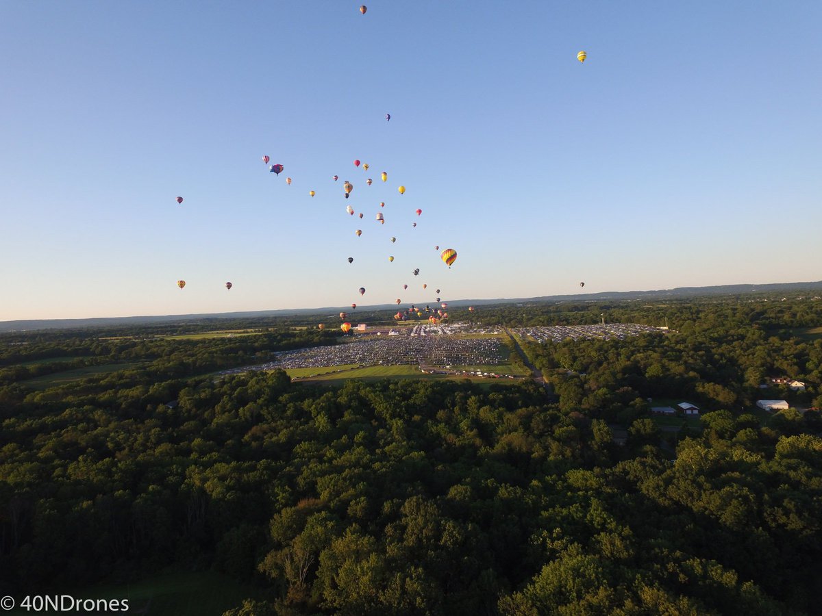 GBTimko's tweet photo. 360 #AerialPano of #njballoonfest #hotairballoon #readington #hunterdoncounty @njballoonfest https://t.co/7XPDEaFD7v https://t.co/lFBdJhQPsa