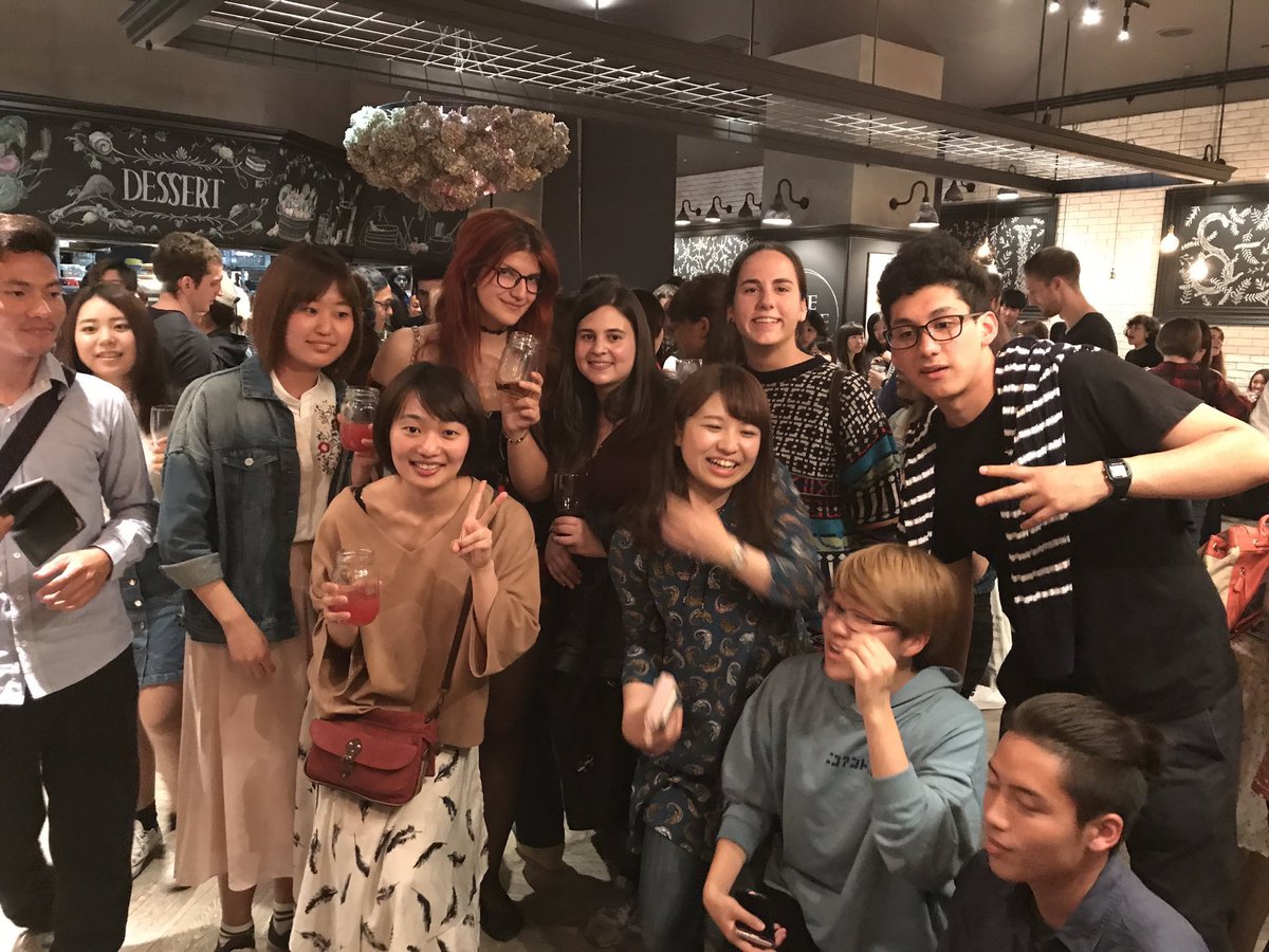 大阪 学生国際交流パーティelan No Twitter 学生国際交流パーティ 大阪 8 5 土 18 30 22 00 18時開場 に大阪難波のno Name Cafe Namba にてelan学生国際交流パーティin関西を開催します 飲み放題 料理8品で参加費 1999 参加予約はdmで名前 学校 参加日を送る
