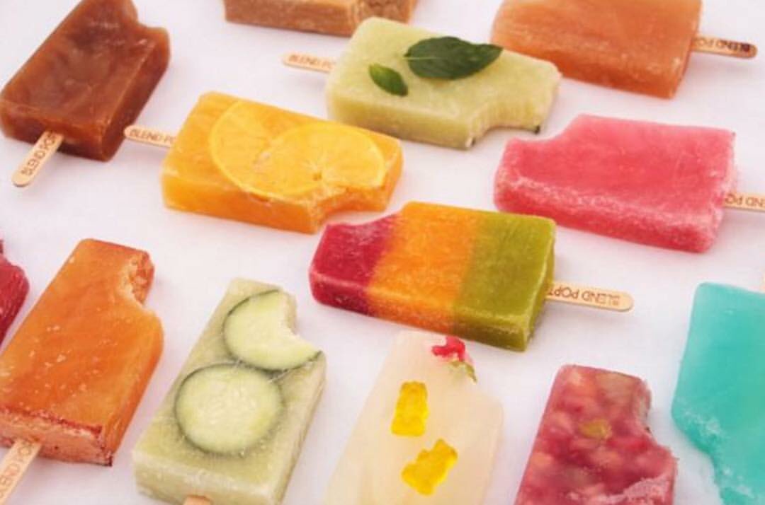 Disfruta al máximo esos ratos de sol con las deliciosas Paletas de BLEND Poptails y su toque con piquete de mezcal, tequila y muchos más .