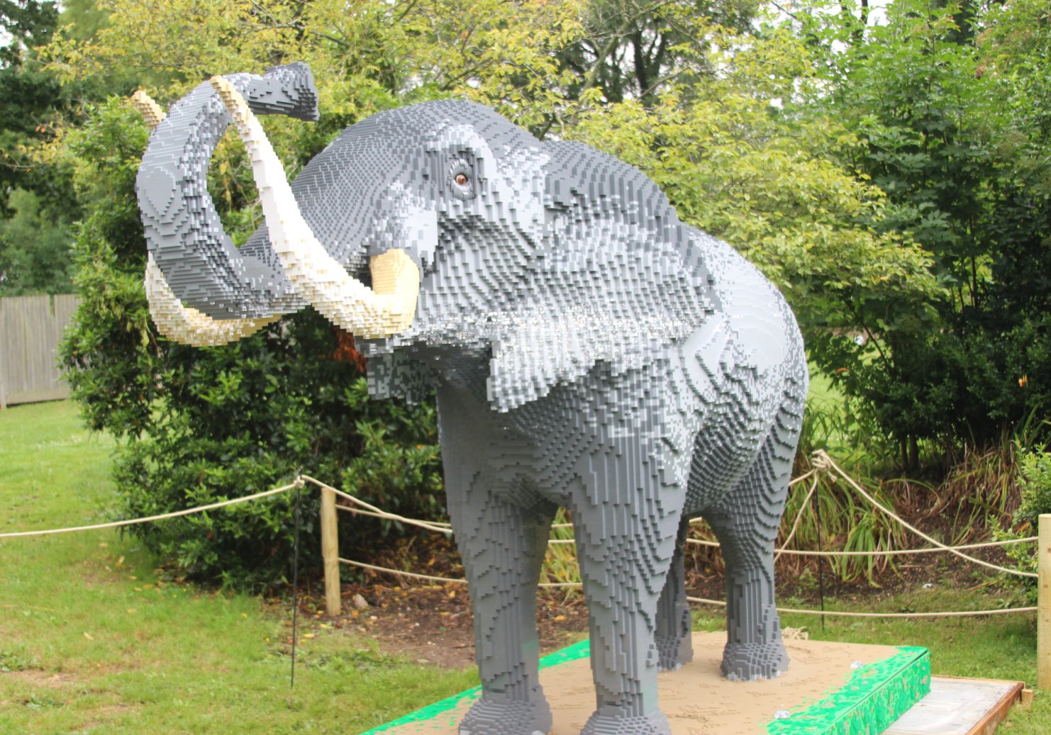 Giant hotsell lego elephant