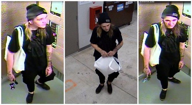 Oregonian's tweet photo. Police search for thief who looks like Jay from 'Clerks' https://t.co/cUqF6Yzih6 https://t.co/yrQmSlBPxv