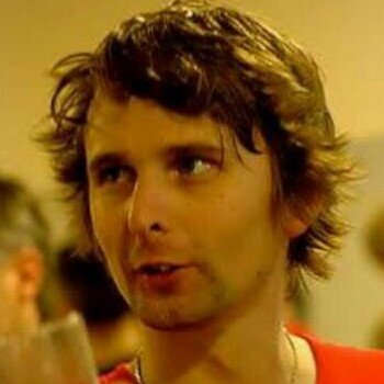 RelatableMuse's tweet image. When you're giving a presentation in class and someone says "I can't hear you"