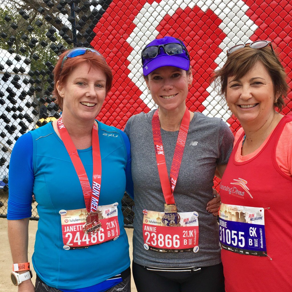 Wonderwomandebz's tweet photo. NEW POST: Recap of #RunMelbourne2017 #running #bloggers #Melbourne #runners https://t.co/7HzSpWAugd https://t.co/8B2A0Imc7j