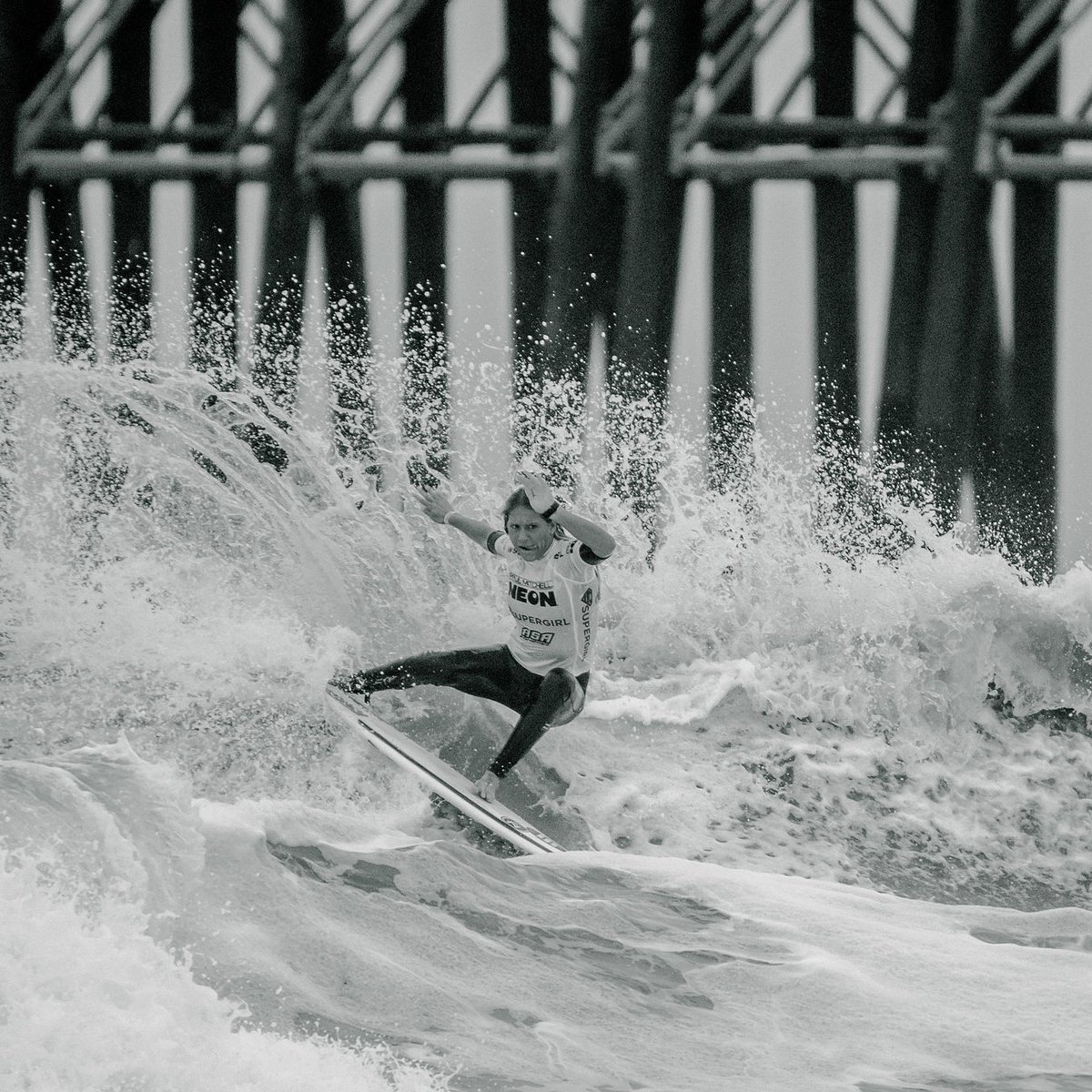 ToroTroy's tweet photo. #supergirlpro2017 #nikon_usa #wahines #surfers https://t.co/TDZbkvxiUw