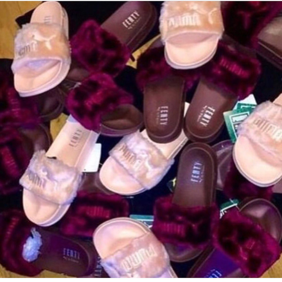 شوز نايك اديداس بوما ١٣٠ريال
 #يعجبني_فيك_اذا