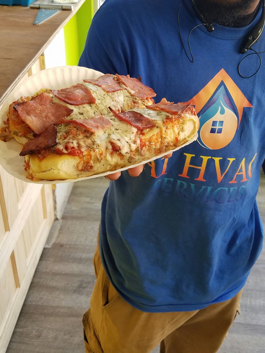 Siddiqs Water Ice/ Halal Turkey Bacon Pizza Pretzel <a href="/siddiqswaterice/">Siddiq's Water Ice</a> #isettrends #siddiqswaterice #halalturkeybaconpizzapretzel #westphilly