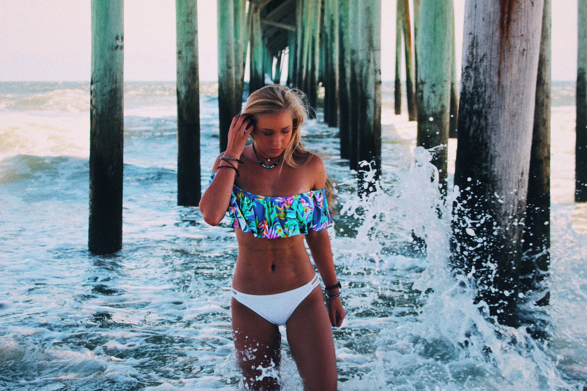cylie_repp's tweet photo. The beach never disappoints :) https://t.co/JgD0FERJuB