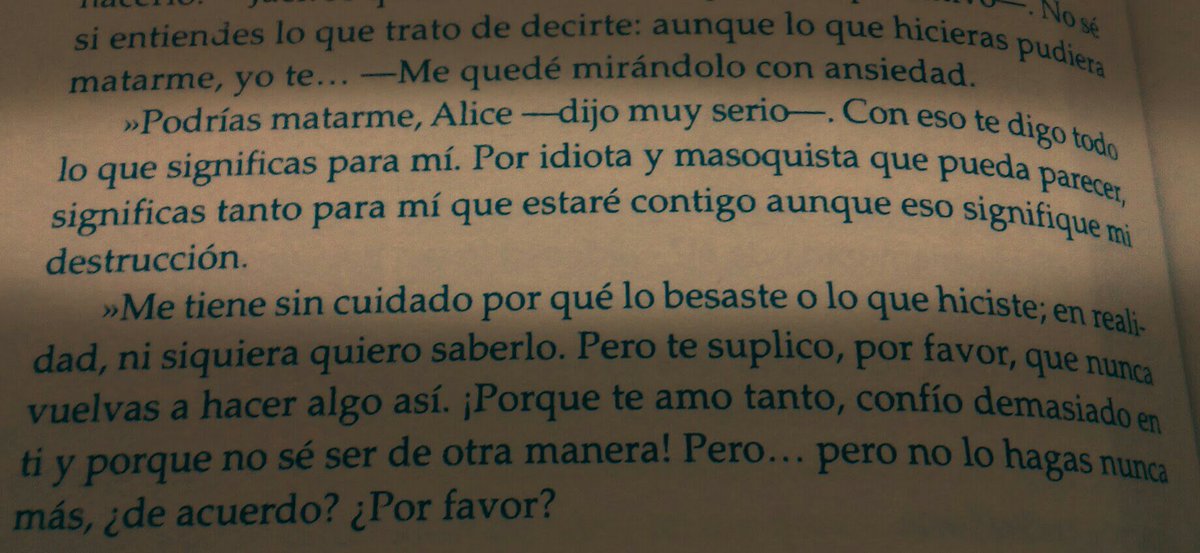 solrac_ortiz's tweet photo. Lo ame #lazosdesangre #libros #amandahocking https://t.co/rc4t2QKKow