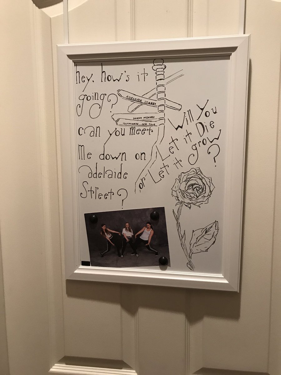 saraAZmendes's tweet photo. Evolution of my drawing tonight!! (❤️LET ME KNOW YOUR THOUGHTS &amp;I MAYBE RT❤️) https://t.co/dgP4C6ig9K