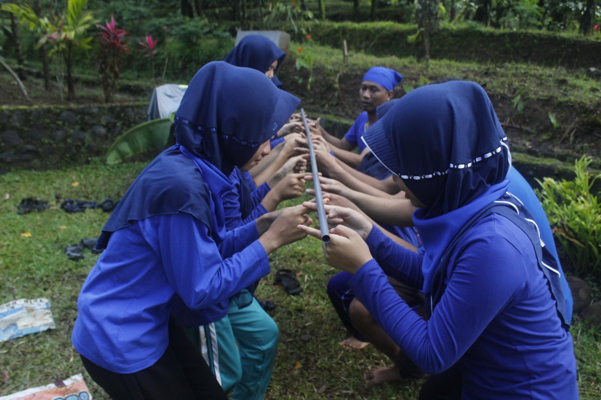 POLTEKINDONESIA's tweet image. Salam Sukses @POLTEKINDONESIA .
Indahnya menuju kesuksesan bersama dengan @POLTEKINDONESIA.
alamat jl. setia budi no. 60 madiun
085749149347